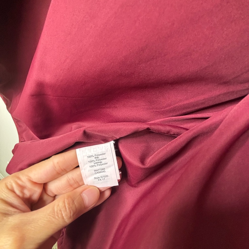 BN3 J. Crew Maroon Quilted Puffer Vest XS Zip Pockets Athleisure Outfit - Picture 5 of 6